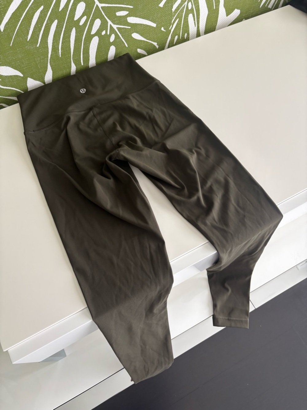 lululemon athletica Womens Olive Green Performance leggings 💚